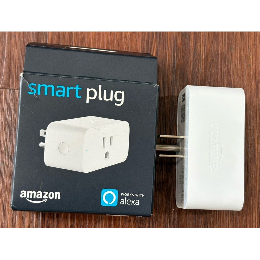 Amazon Smart Plug White - Picture 4 of 9